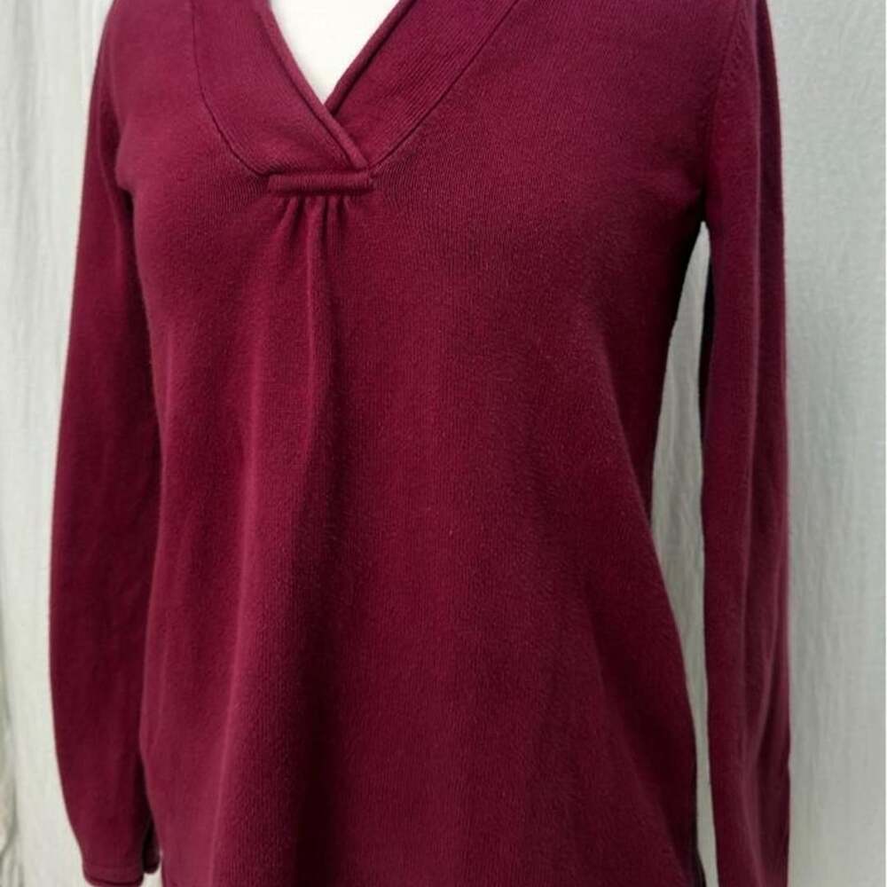 Eddie Bauer V-Neck Sweater Size M Burgundy Cotton Blend